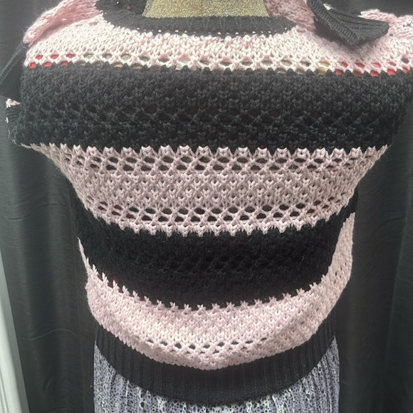 Knit pullover sweater - Picture 7 of 9